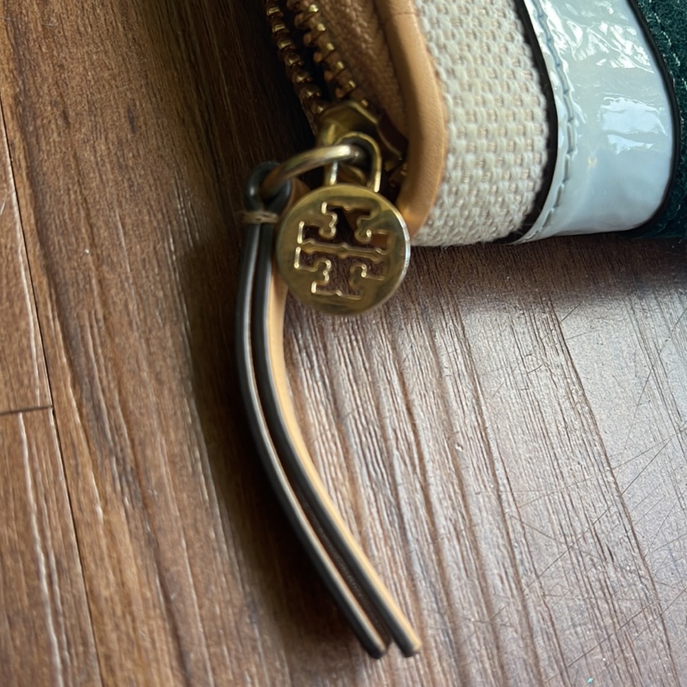 Tory Burch Balloon Stripe Continental Wallet - Picture 4 of 14